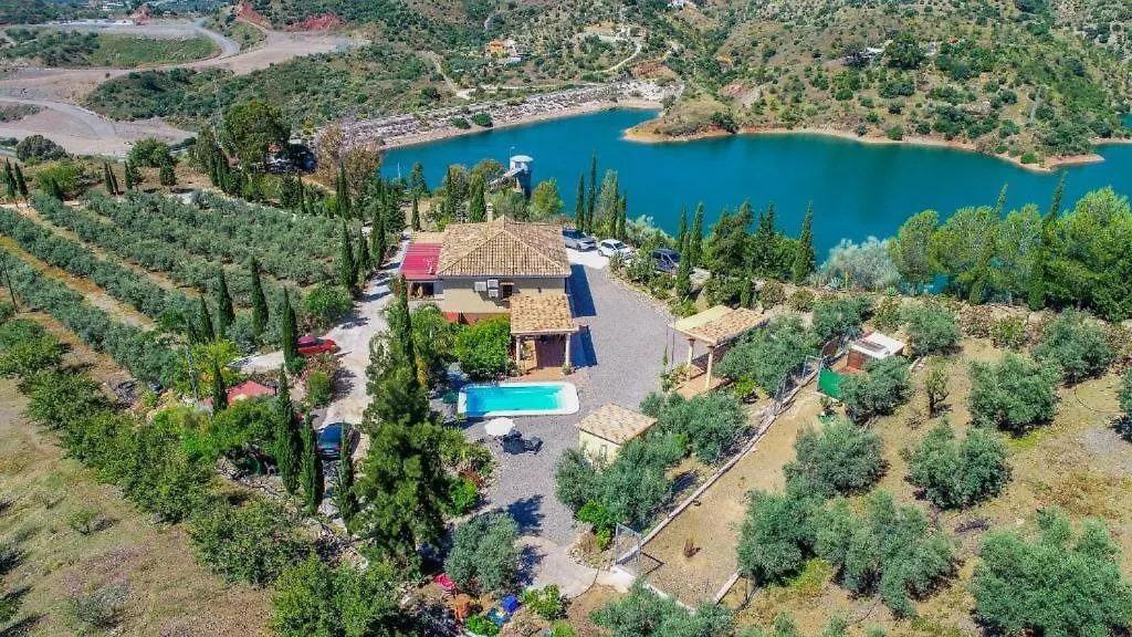 Preciosa casa rural a un paso del centro Villa Málaga
