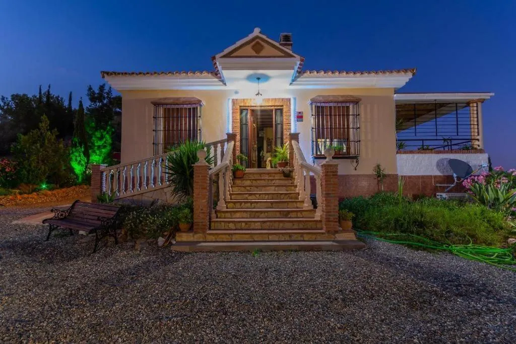 Preciosa casa rural a un paso del centro Villa Málaga